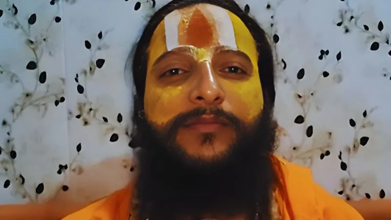 रामभद्राचार्य के बयान का संतों ने किया समर्थन, परमहंस आचार्य ने दी हिंदुओं को लेकर बड़ी चेतावनी!