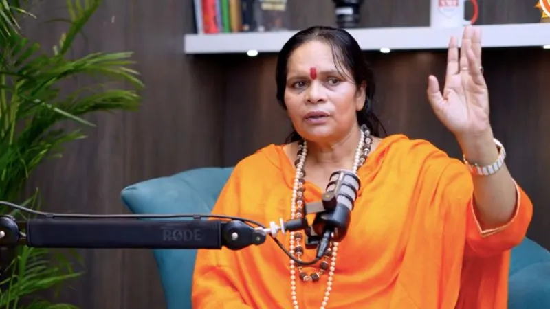 Sadhvi Prachi ने याद दिलाई कश्मीरी पंडितों पर 35 साल पुरानी भयानक वारदात