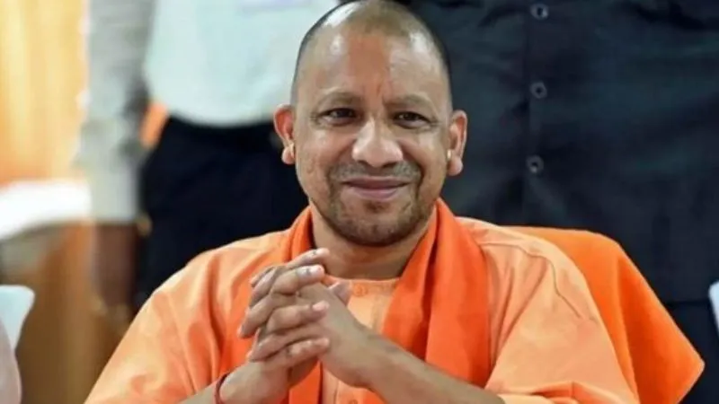 गांव की सरकार के चुनाव से पहले CM योगी ने दी पंचायतों को बड़ी पावर, ग्रामीणों को मिली बड़ी सुविधा