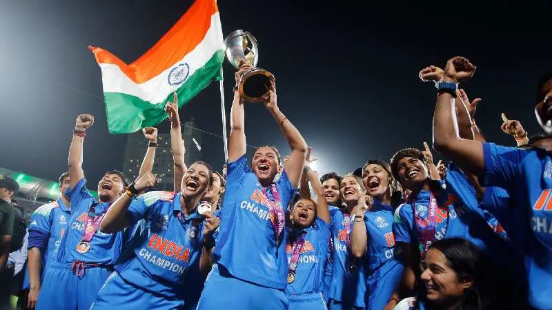 विश्व कप विजेता महिला टीम के सम्मान में परेड पर असमंजस, बीसीसीआई अधिकारियों की दुबई बैठक के बाद होगा फैसला