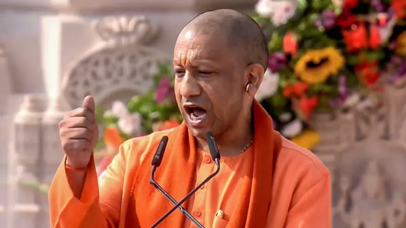 'राम मंदिर पर धर्म ध्वजारोहण यज्ञ की पूर्णाहुति नहीं, बल्कि...', PM मोदी-मोहन भागवत की मौजूदगी में CM योगी का बड़ा बयान