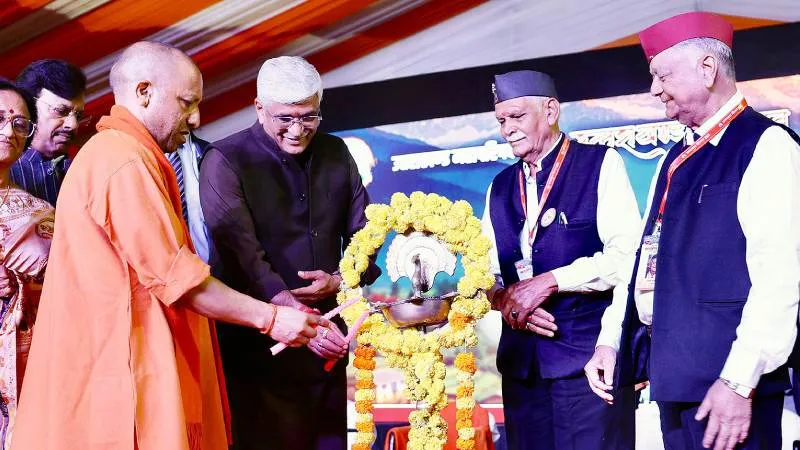 उत्तराखंड गौरव सम्मान सहित लोकसंस्कृति का उत्सव: सीएम योगी