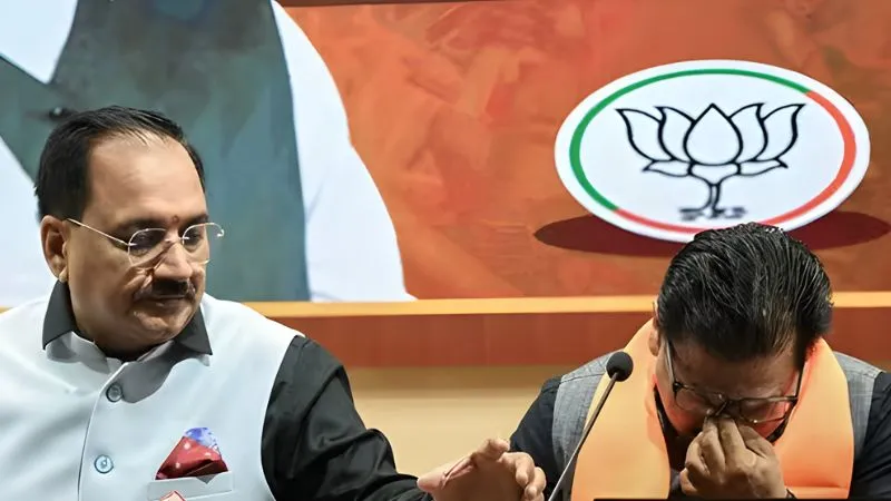 BJP में शामिल होते ही AAP के पूर्व विधायक राजेश गुप्ता के छलके आंसू, अरविंद केजरीवाल पर लगाए बड़े आरोप, दे डाली नसीहत