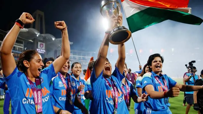 भारतीय महिला टीम ने रचा इतिहास, BCCI ने भी खोला खजाना, हर खिलाड़ी को इतने करोड़ रुपए देने का ऐलान