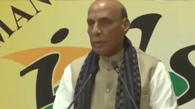 दिल्ली विस्फोट पर बोले रक्षा मंत्री राजनाथ सिंह, कहा- दोषियों को किसी भी कीमत पर नहीं बख्शा जाएगा