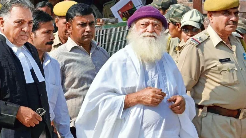 जोधपुर, अहमदाबाद, ऋषिकेश…. देशभर में घूम रहा रेपिस्ट आसाराम, बेल के खिलाफ सुप्रीम कोर्ट में पीड़िता की गुहार