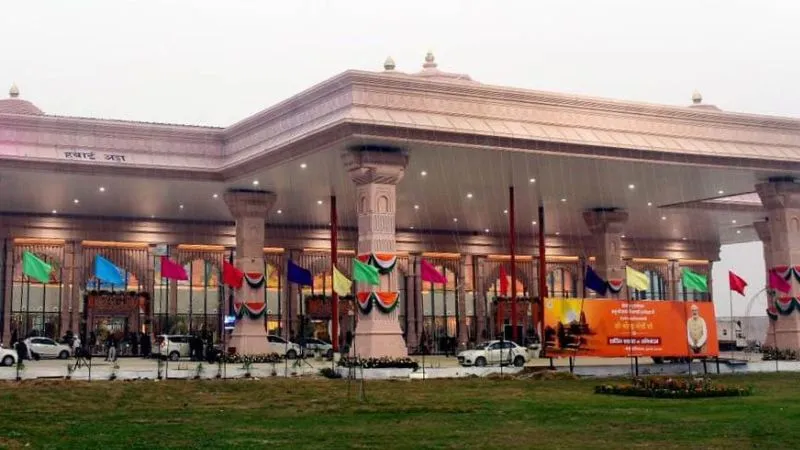 लोकार्पण के दो साल, डबल इंजन की सरकार में अयोध्या एयरपोर्ट ने भरी उड़ान, सफलता को दर्शाते ये आंकड़े