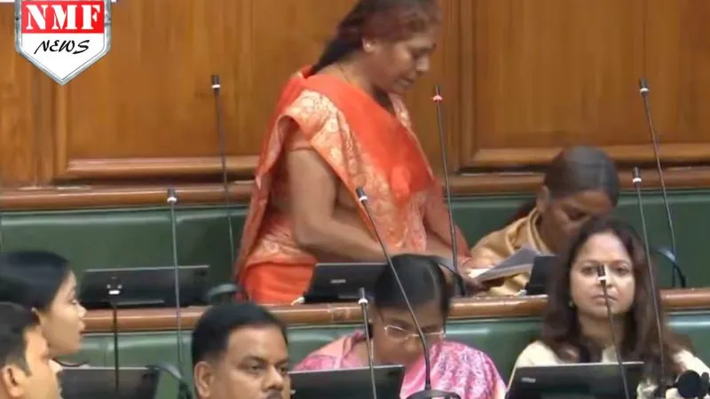 भरी विधानसभा में नीतीश कुमार की विधायक ने करवाई गजब बेइज्जती, शपथ भी नहीं बोल पाईं विभा देवी, देखें Video