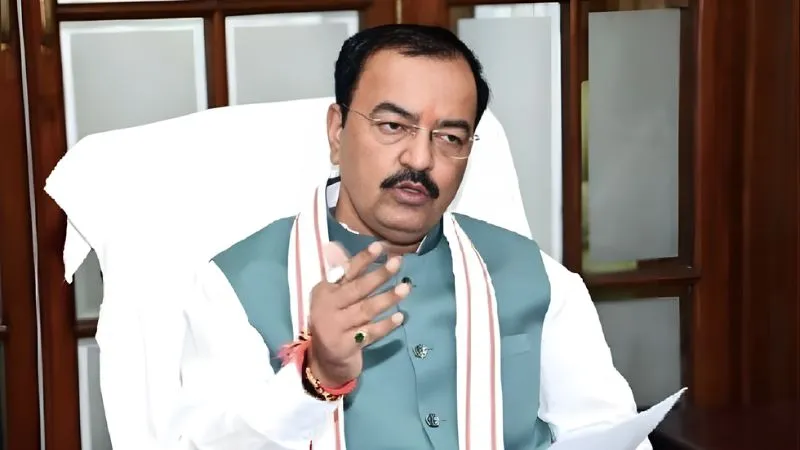 'चोरी और सीनाजोरी के रास्ते पर न चलें...', कोडीन कफ सिरप मामले में डिप्टी CM केशव मौर्य का अखिलेश यादव पर करारा प्रहार