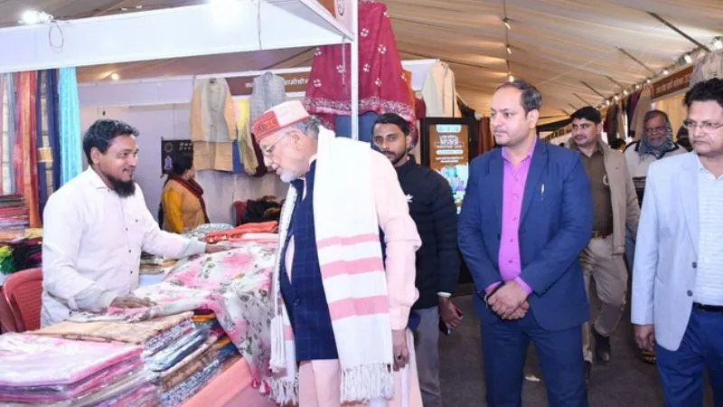 धागे से धरोहर तक: खादी बनी स्वदेशी की नई पहचान, महोत्सव में बिक्री ने तोड़े सारे रिकॉर्ड