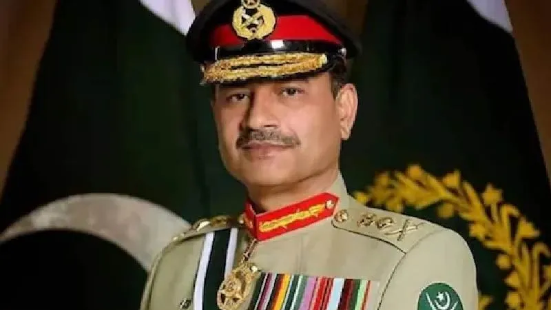 असीम मुनीर बने पाकिस्तान के पहले फील्ड मार्शल और सीडीएफ, सभी सेनाओं और परमाणु हथियारों के कमांडर