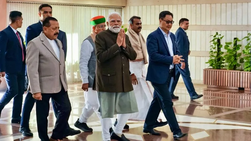 'नियम ऐसे बनाएं जो जिंदगी आसान करे, ना कि बोझ बने', इंडिगो संकट के बीच NDA संसदीय दल की बैठक में बोले PM मोदी