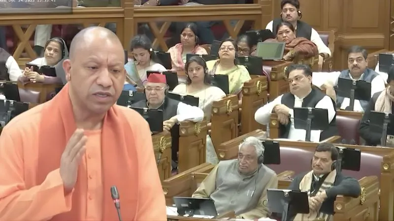 'संजीवनी है यह सरकारी योजना...', नेता प्रतिपक्ष ने भरे सदन में की तारीफ, CM योगी ने आभार जताते हुए गिनाए सपा के घोटाले