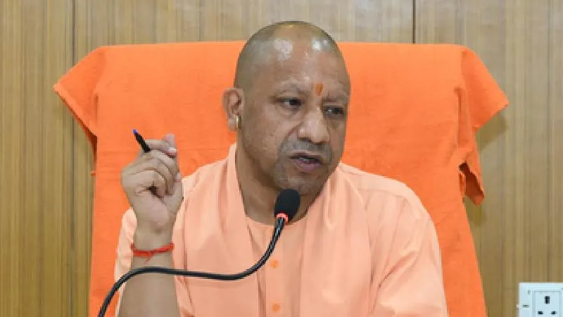 योगी सरकार की पहल, ‘सड़क सुरक्षा मित्र’ और ‘राहवीर’ योजनाओं से यूपी में सड़क सुरक्षा को मिल रही नई दिशा