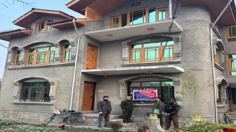 श्रीनगर में ड्रग तस्कर की ₹1 करोड़ की संपत्ति कुर्क, NDPS एक्ट के तहत बड़ी कार्रवाई