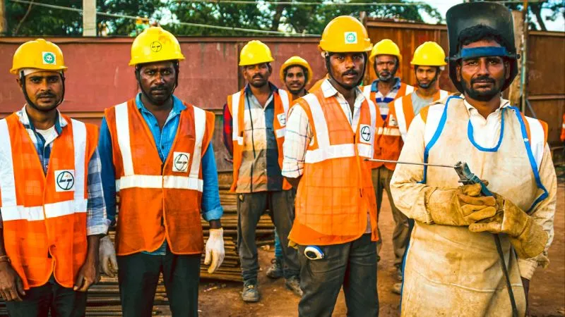 GRAP-4 लागू, निर्माण बंद! दिल्ली सरकार दे रही मजदूरों को 10,000 रुपये, जानिए ऑनलाइन कैसे कर सकते हैं अप्लाई