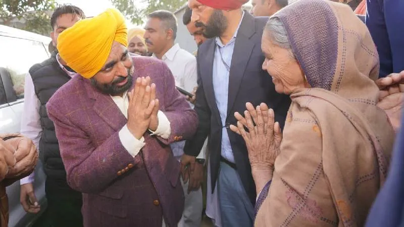 पैतृक गांव में भावुक हुए सीएम मान, गुटबाजी छोड़ विकास और शिक्षा पर फोकस करने की अपील