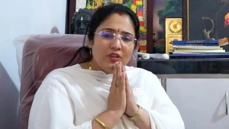 BMC में उद्धव-हितेंद्र की हार तय ? राजनीतिक विश्लेषक Neha Dubey का बड़ा दावा