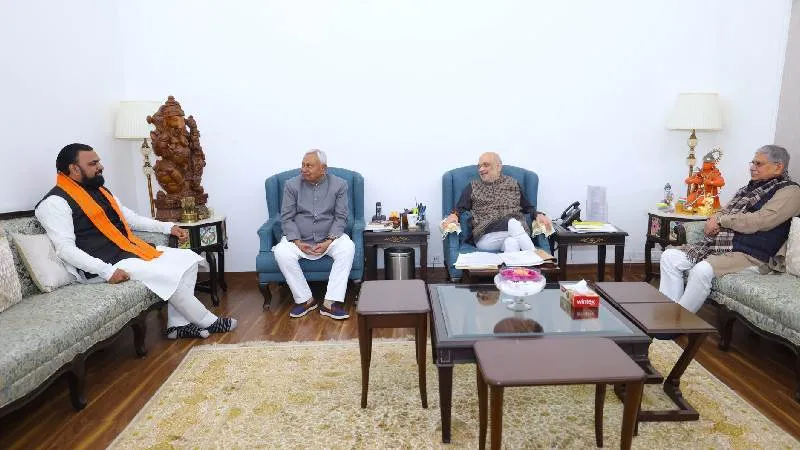 दिल्ली में नीतीश कुमार ने पीएम मोदी और अमित शाह से की मुलाकात, मंत्रिमंडल विस्तार व राज्यसभा चुनाव पर चर्चा के संकेत