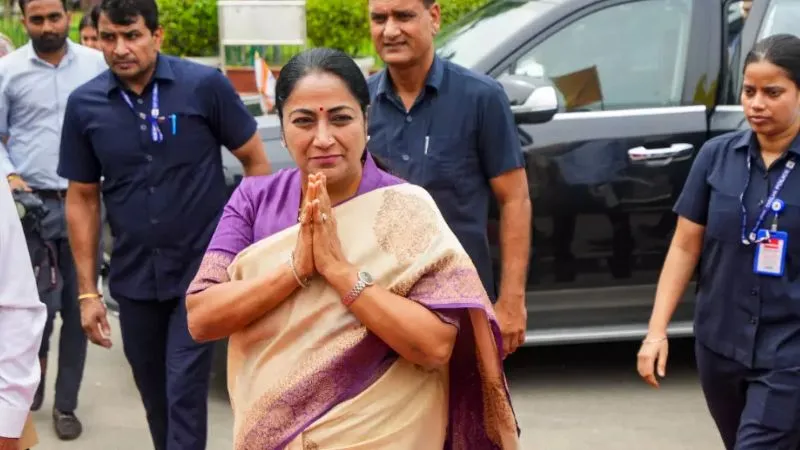 दिल्ली सरकार की नई पहल, इंजीनियर-डॉक्टर-वकील बनने का सपना होगा Free में पूरा