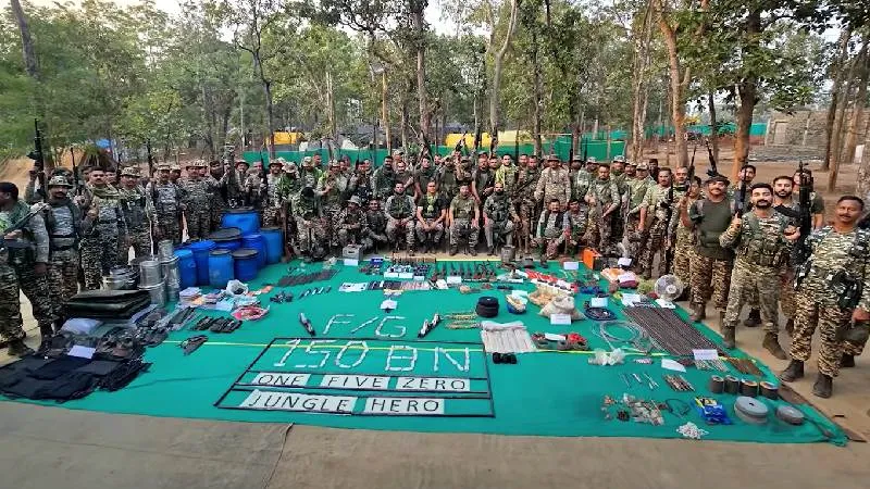 छत्तीसगढ़: नक्सल विरोधी अभियान में सीआरपीएफ की बड़ी कामयाबी, जंगल में नक्सली हथियार फैक्ट्री ध्वस्त