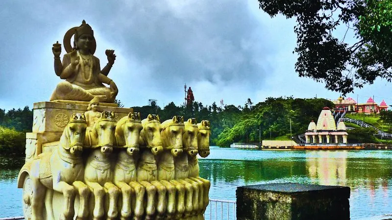 कुंडली में सूर्य है कमजोर, तो रविवार के दिन करें ये काम, मिलेगा विशेष लाभ