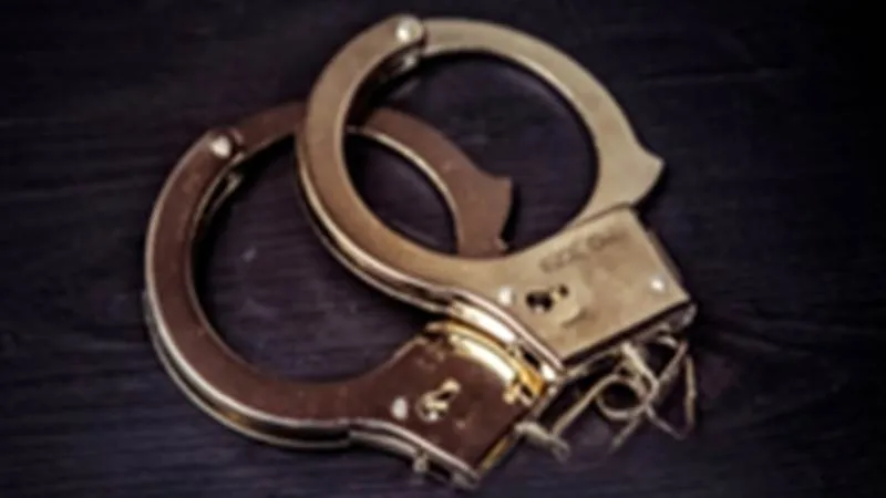 जम्मू में पुलिस की बड़ी कार्रवाई, दो कुख्यात अपराधी गिरफ्तार, देसी पिस्तौल व हथियार बरामद