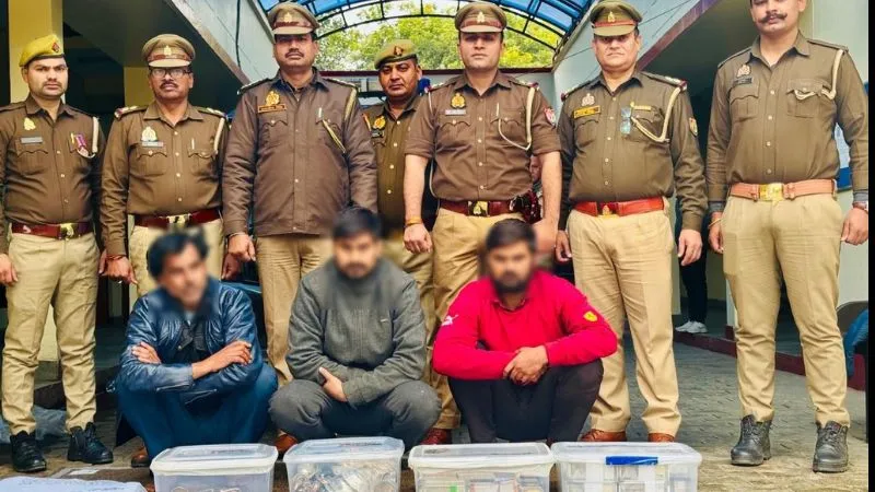 60 लाख कैश, 7 करोड़ के गहने… आगरा का इश्कबाज चोर, प्रेमिका के लिए फैक्ट्री में डाला डाका, पहुंचा हवालात