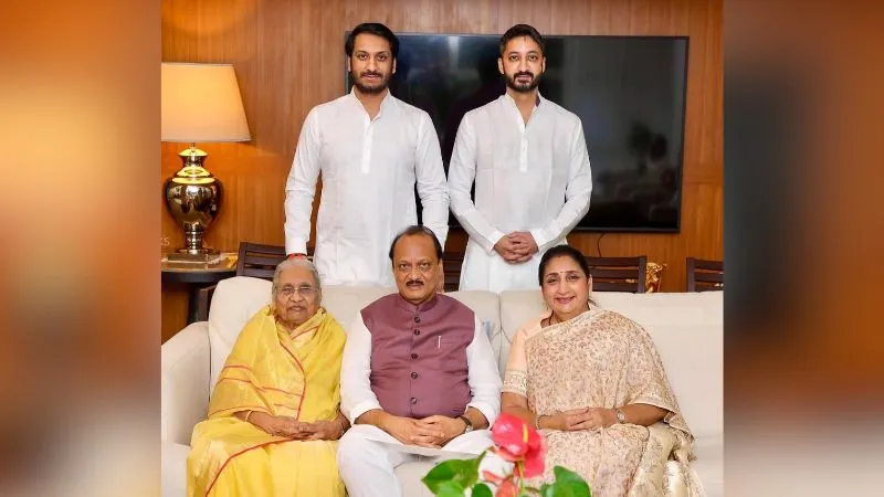 प्लेन हादसे के वक्त कहां थे अजित पवार की पत्नी और बेटे, नहीं हो पाई आखिरी मुलाकात, दौड़े-दौड़े पहुंचे महाराष्ट्र!