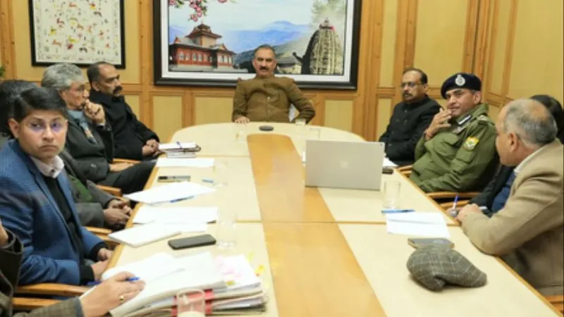 हिमाचल प्रदेश के इस थाने में एक साथ क्यों गिरी 11 पुलिसकर्मियों पर गाज? सरकार ने किया सस्पेंड, जानें वजह