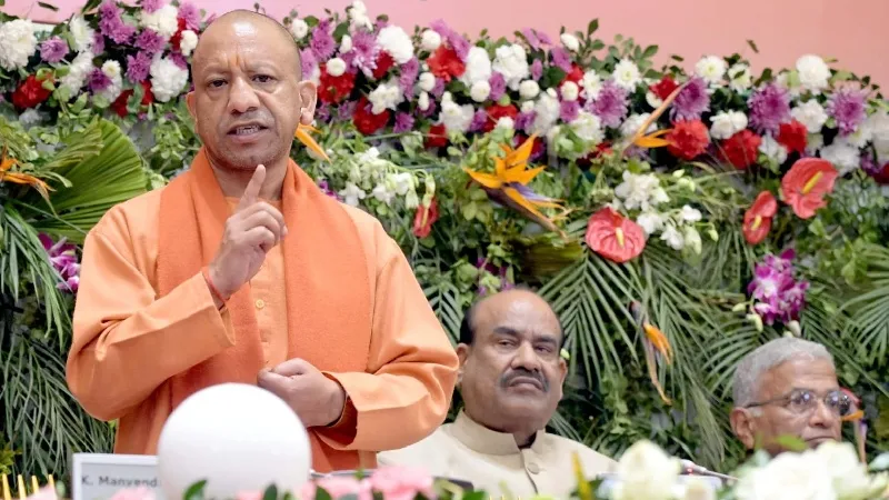 CM योगी ने 86वें अखिल भारतीय पीठासीन अधिकारी सम्मेलन के समापन समारोह को किया संबोधित, कहा- लोकतंत्र की आत्मा हैं न्याय, समता और बंधुता