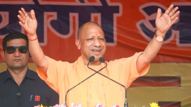 'विकास और सांस्कृतिक पुनर्जागरण की स्वर्णिम गाथा', CM योगी ने दी यूपी दिवस की बधाई, कहा- दृढ़ संकल्प से स्थापित किया कानून और सुशासन का राज