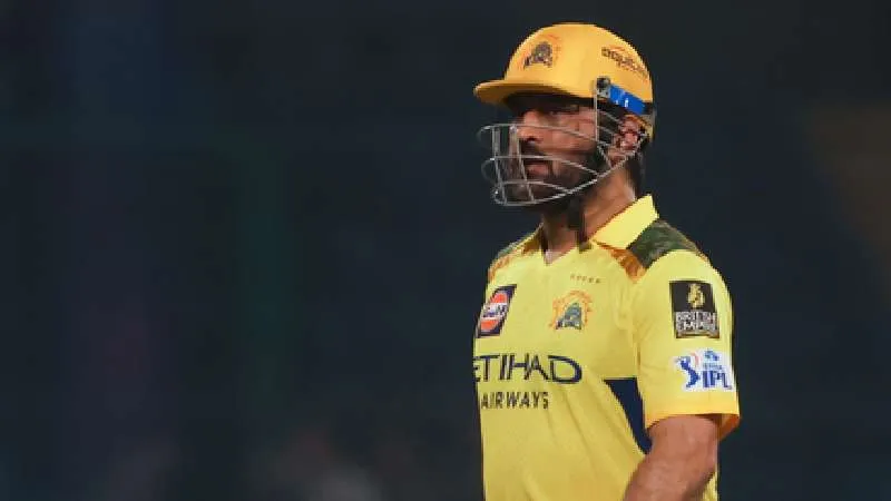 IPL 2026 की तैयारी में जुटे धोनी, 17वीं बार चेन्नई सुपर किंग्स के लिए मैदान में