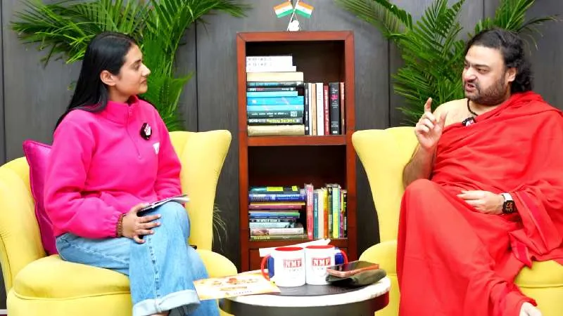 Bangladesh में हिंदुओं को मारने का अवॉर्ड दिया जा रहा है ? Swami Dipankar का सबसे बड़ा खुलासा