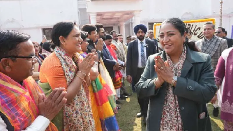 गणतंत्र दिवस पर मुख्यमंत्री रेखा गुप्ता का झुग्गीवासियों को तोहफा, 327 करोड़ की विकास योजनाओं को मंजूरी