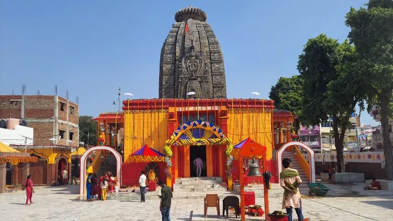 मकर संक्रांति पर इस सूर्य कुंड में स्नान से मिट जाते हैं सारे पाप, खास है बिहार का देव सूर्य मंदिर