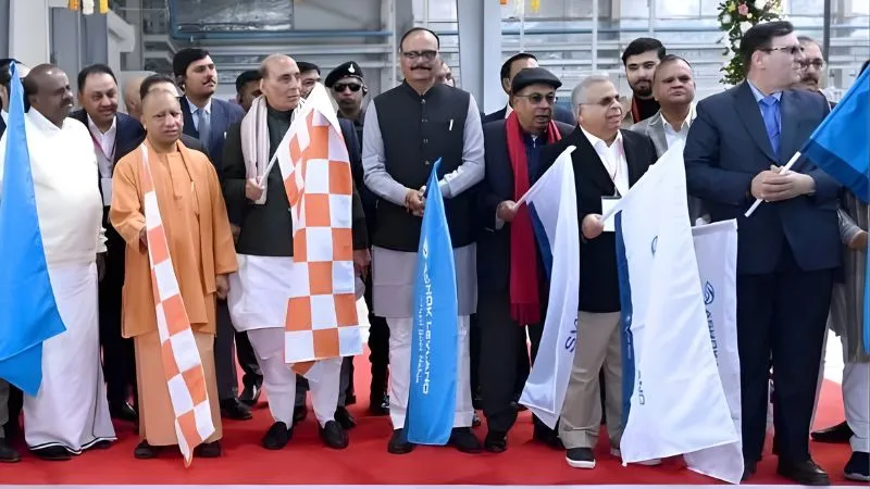 ‘योगी सरकार के सहयोग से हुआ संभव…’, UP में अशोक लेलैंड की नई EV प्लांट का उद्घाटन, प्रदेश बना ग्रीन ट्रांसपोर्टेशन और निवेश का नया केंद्र