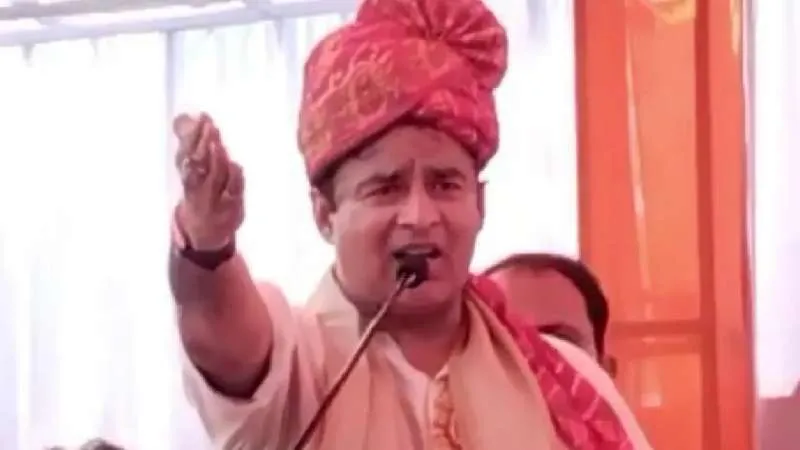 भाजपा नेता संगीत सोम को बम से उड़ाने की धमकी, बंगला भाषा में आया मैसेज