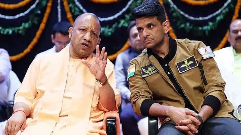 यूपी दिवस-2026 पर प्रदेश की 5 विभूतियों को मिलेगा गौरव सम्मान, अंतरिक्षयात्री शुभांशु शुक्ला होंगे सम्मानित