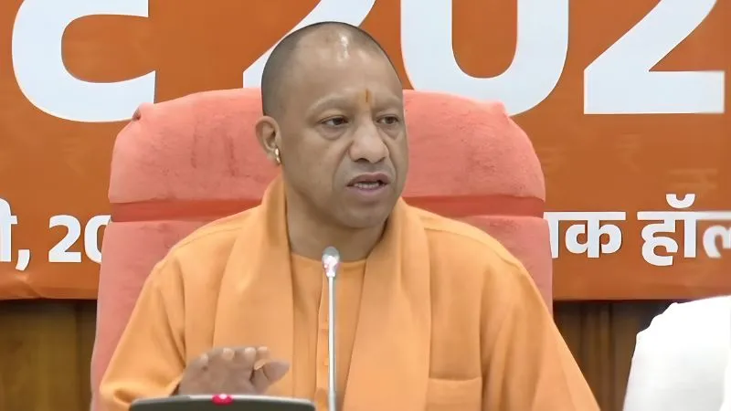 'कोई नया टैक्स नहीं, देश की टॉप 3 अर्थव्यवस्थाओं में UP', CM योगी ने बजट पर दी प्रतिक्रिया, जानें 8 बड़ी बातें