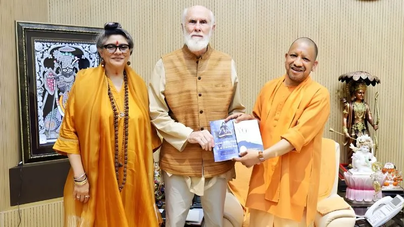 डॉ. डेविड फ्रॉले  ने की सीएम योगी से मुलाकात, योग, आयुर्वेद और ‘नई अयोध्या’ की सराहना