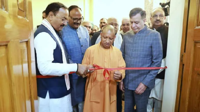 बजट सत्र के दौरान यूपी विधानमंडल सदस्यों के लिए स्वास्थ्य शिविर का शुभारंभ, सीएम योगी ने किया उद्घाटन