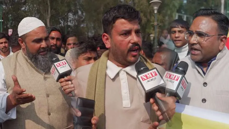 गजब हो गया, कांग्रेस के खिलाफ मुस्लिम-दलितों ने भरी हुंकार, मुसलमानों ने तो भयंकर उधेड़ दिया!