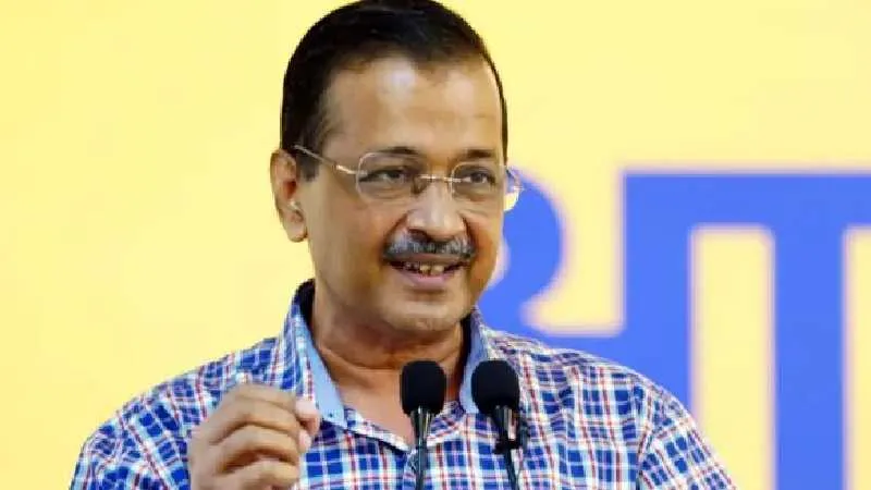 दिल्ली सरकार का एक साल पूरा होने पर दिल्ली वाले क्यों कर रहे हैं केजरीवाल को याद