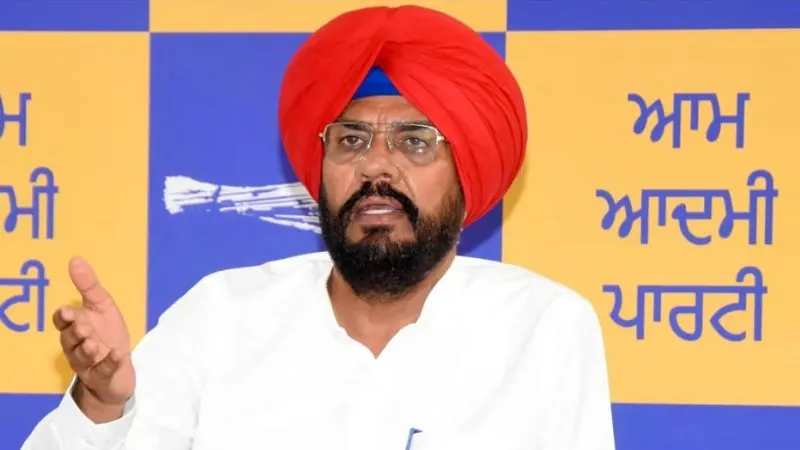 पंजाबियों के लिए संजीवनी बनी मान सरकार की ‘स्वास्थ्य बीमा योजना’, AAP बोली-शिक्षा और स्वास्थ्य हमारी प्राथमिकता, जमीनी स्तर पर बनाया प्रभावी