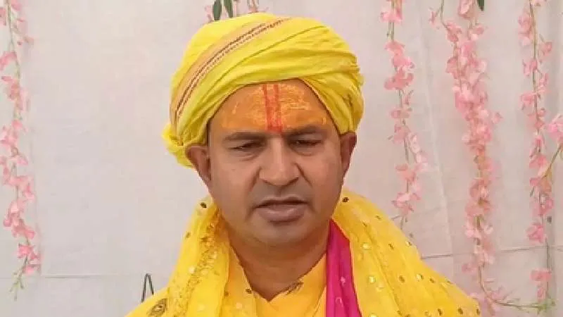 उत्तर प्रदेश में होली से पहले नई विवादित मांग,  दिनेश शर्मा ने  मुख्यमंत्री योगी आदित्यनाथ को लिखा पत्र, मुस्लिम दुकानदारों पर प्रतिबंध की अपील