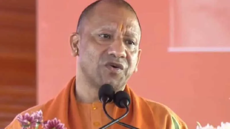 मुख्यमंत्री योगी आदित्यनाथ का मेरठ–ग्रेटर नोएडा दौरा, नमो भारत मेट्रो निरीक्षण और सेमीकंडक्टर यूनिट की ग्राउंड ब्रेकिंग, पीएम मोदी वर्चुअली होंगे शामिल