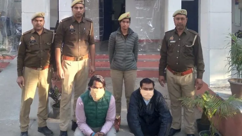 नोएडा की सोसायटी में चल रहा था धर्म परिवर्तन का खेल, गरीब महिलाएं-बच्चे बने गिरोह का शिकार, दो अरेस्ट