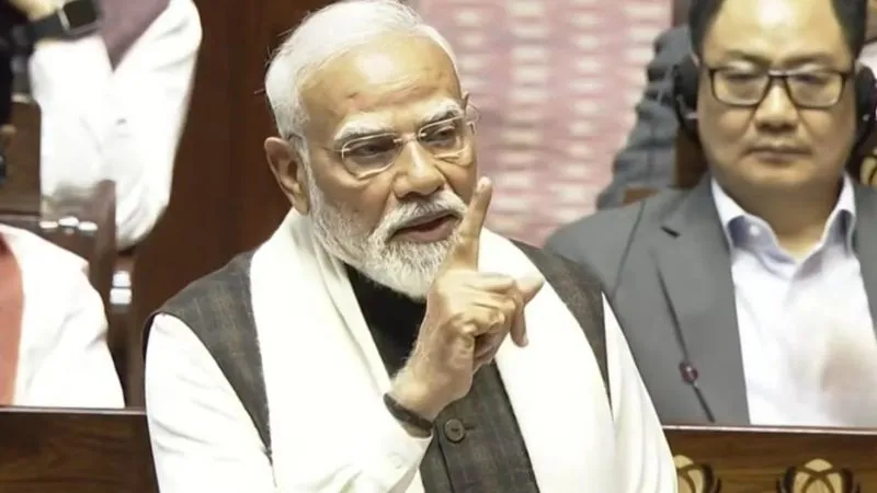 "खुद को राजा माने और बात करे असमानता की...क्या यही दिन देखना बाकी था...", PM मोदी का कांग्रेस और TMC पर तीखा हमला