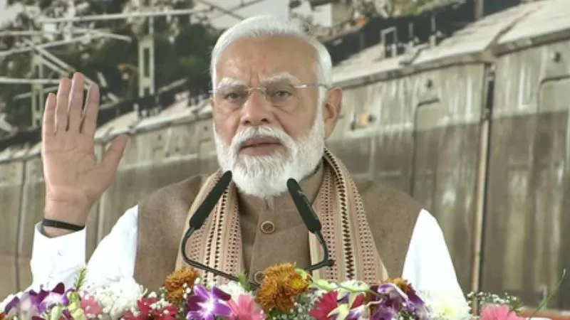 ‘कांग्रेस पहले से नंगी, कपड़े उतारने की क्या…’ AI समिट में शर्टलेस प्रदर्शन पर PM मोदी का तीखा प्रहार